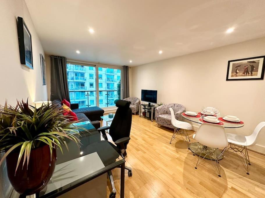 Stunning 2 Bed Thames River View - Central Londyn Zewnętrze zdjęcie